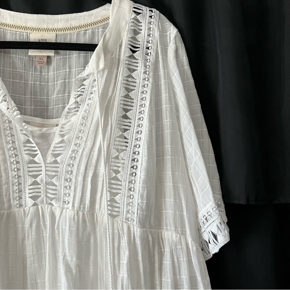 NWT | Knox Rose white dress - Picture 2 of 3